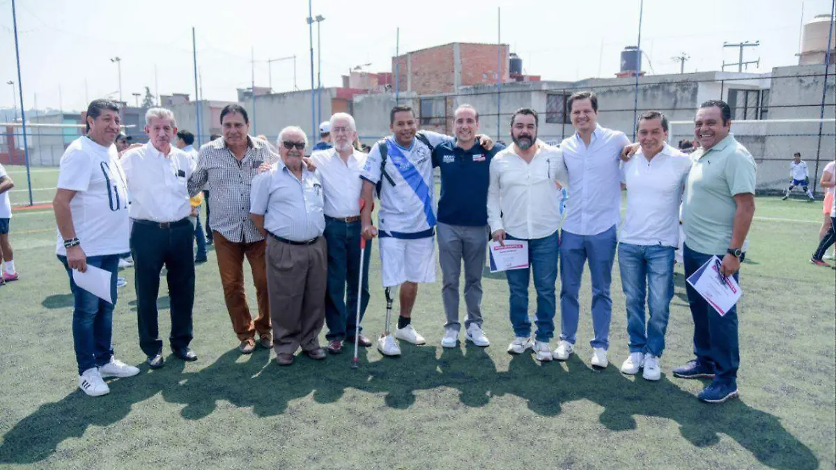 Mario Riestra Piña presenta propuesta en materia de deporte